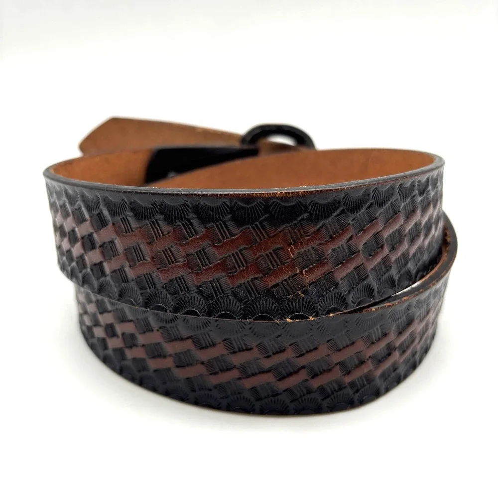1980s Handmade Black Brown Ombre Leather Basketweave Tooled Western Belt 36 USA